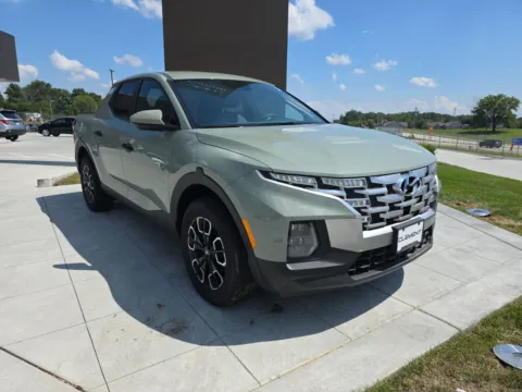 Another view of 2024 Hyundai Santa Cruz SEL for sale in Wentzville, MO at Clement Hyundai