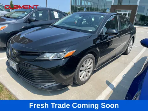 Black 2020 Toyota Camry LE for sale in Wentzville, MO