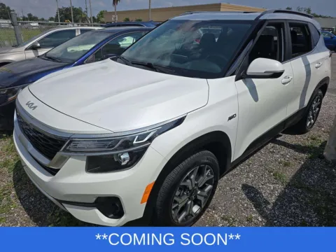 White 2022 Kia Seltos EX for sale in Wentzville, MO