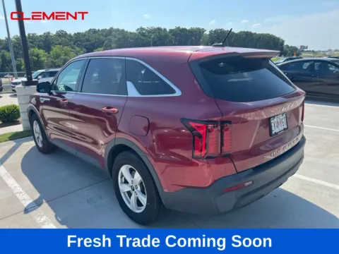 More photos of 2022 Kia Sorento LX at Clement Hyundai, MO
