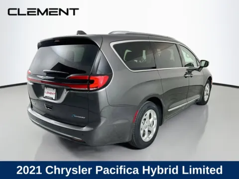 More photos of 2021 Chrysler Pacifica Hybrid Limited at Clement Hyundai, MO