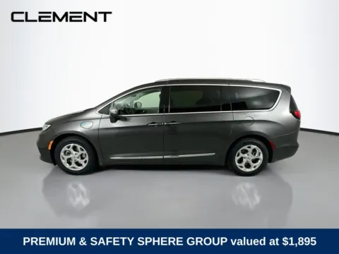 More photos of 2021 Chrysler Pacifica Hybrid Limited at Clement Hyundai, MO