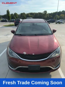 Photos of 2017 Chrysler Pacifica Touring L for sale in Wentzville, MO at Clement Hyundai