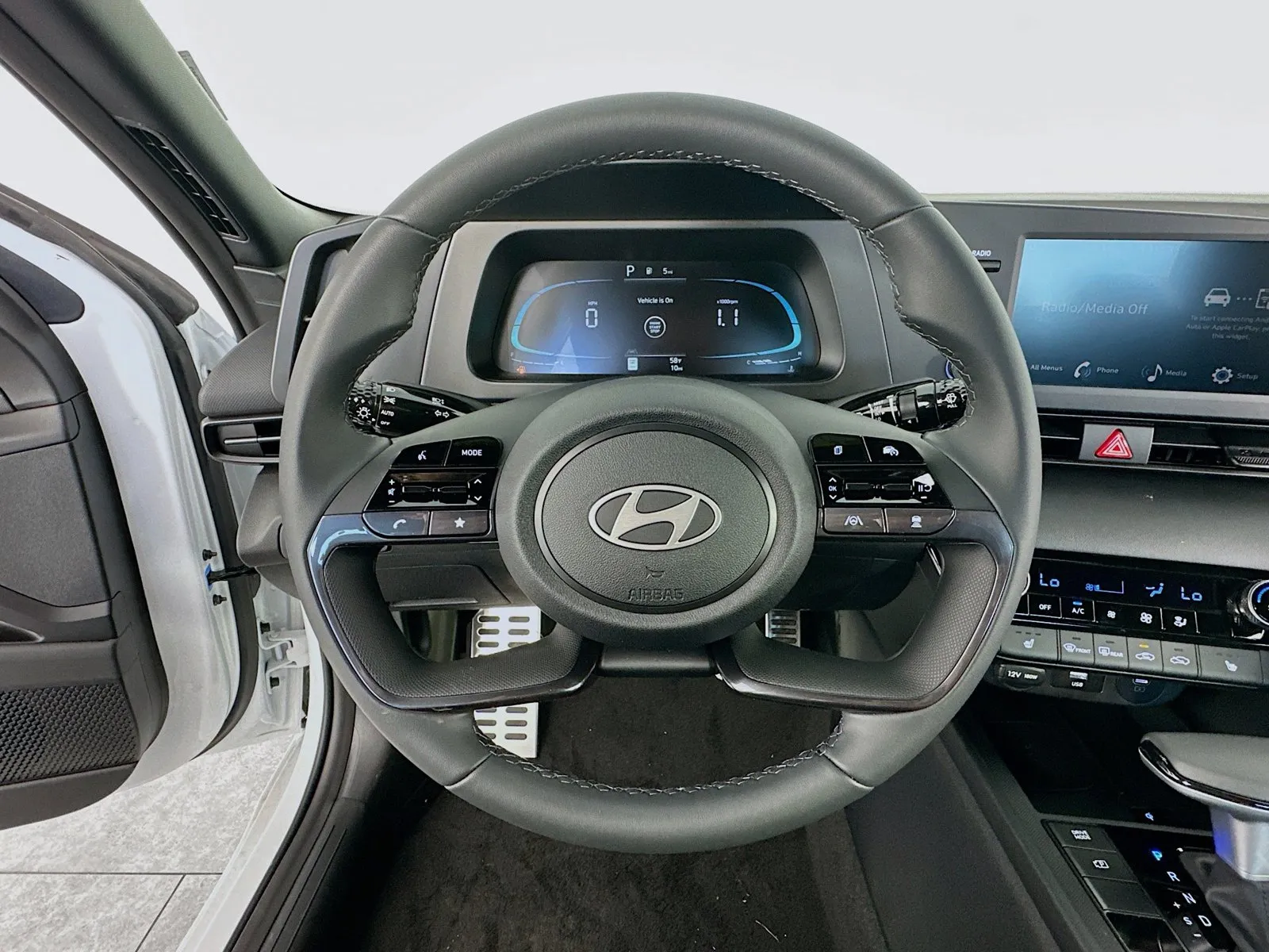 2026 Hyundai Elantra SEL - Photo 13