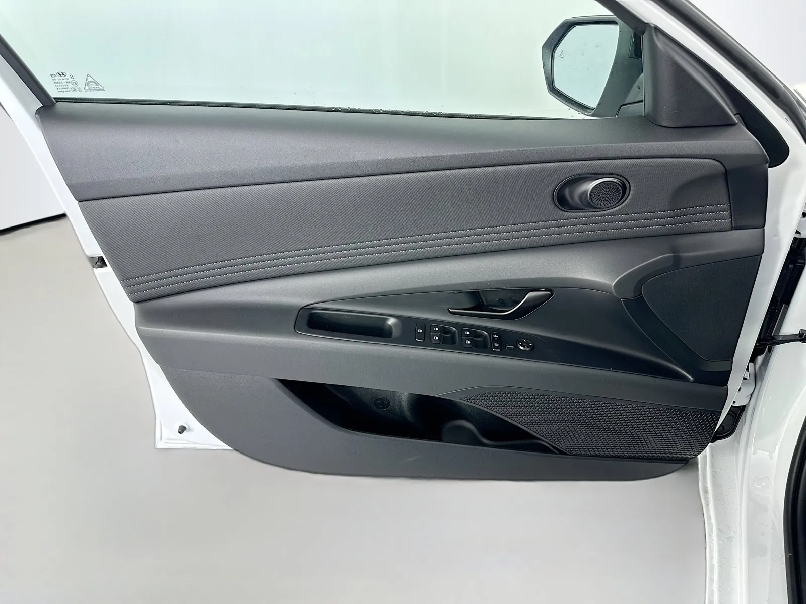 2026 Hyundai Elantra SEL - Photo 26