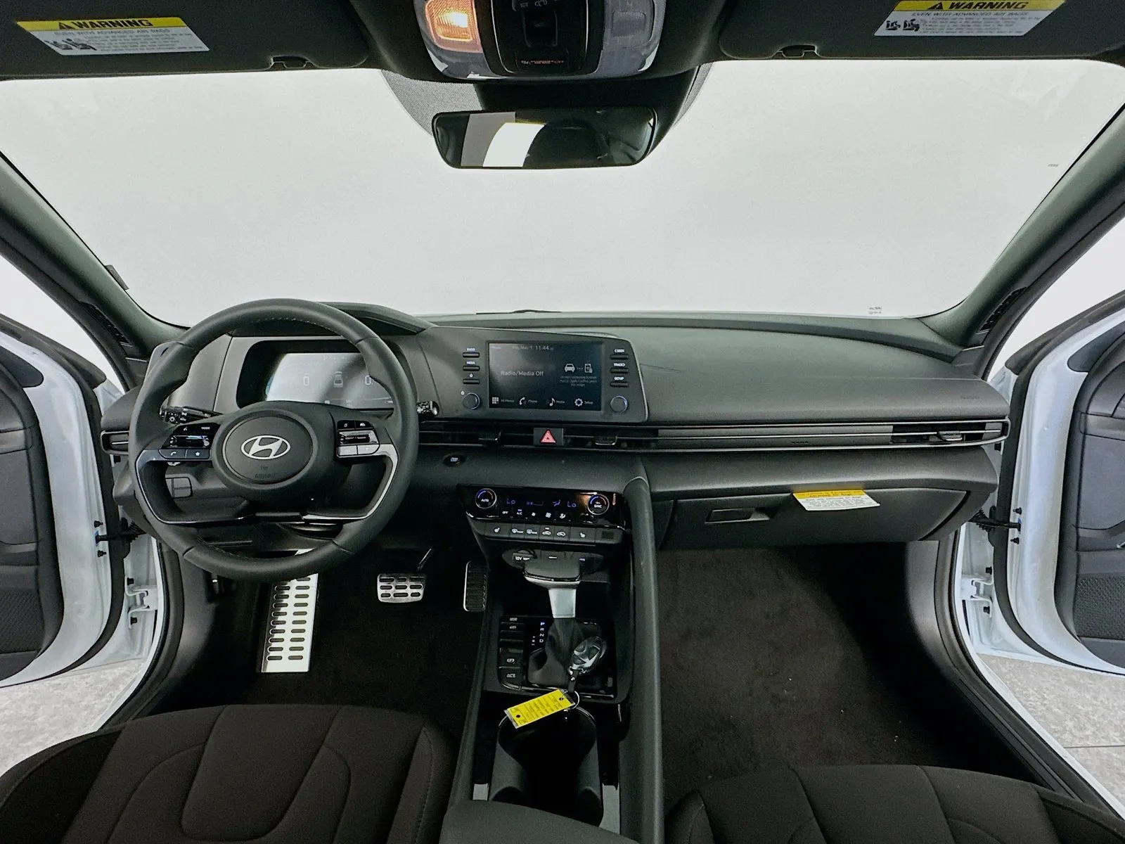 2026 Hyundai Elantra SEL - Photo 10