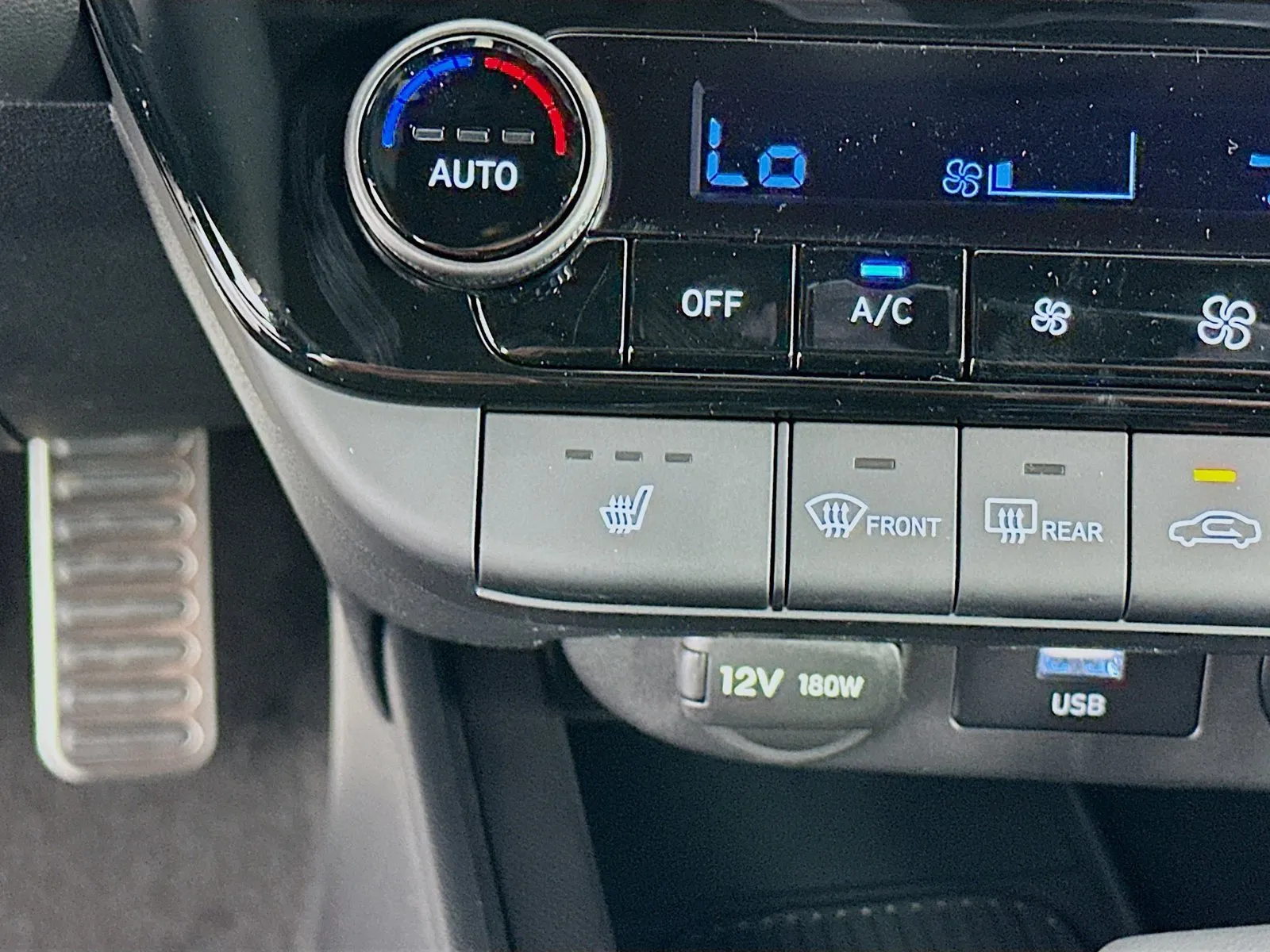 2026 Hyundai Elantra SEL - Photo 21