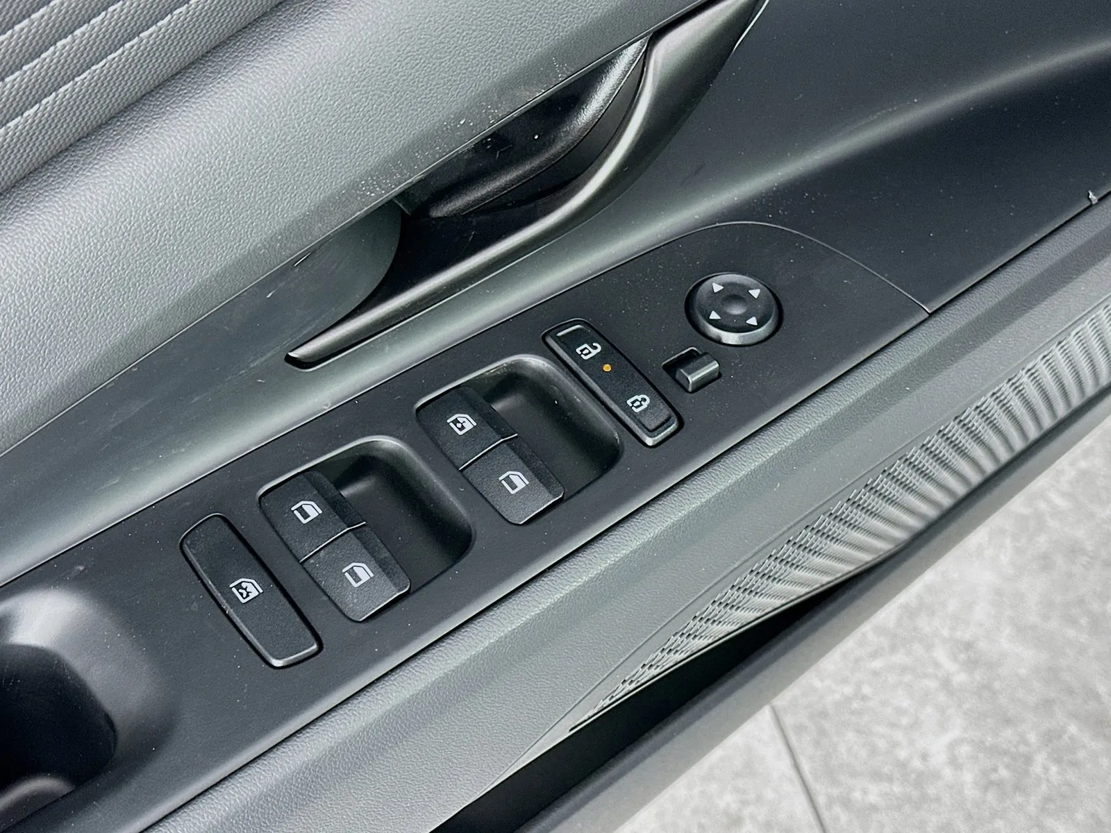 2026 Hyundai Elantra SEL - Photo 25