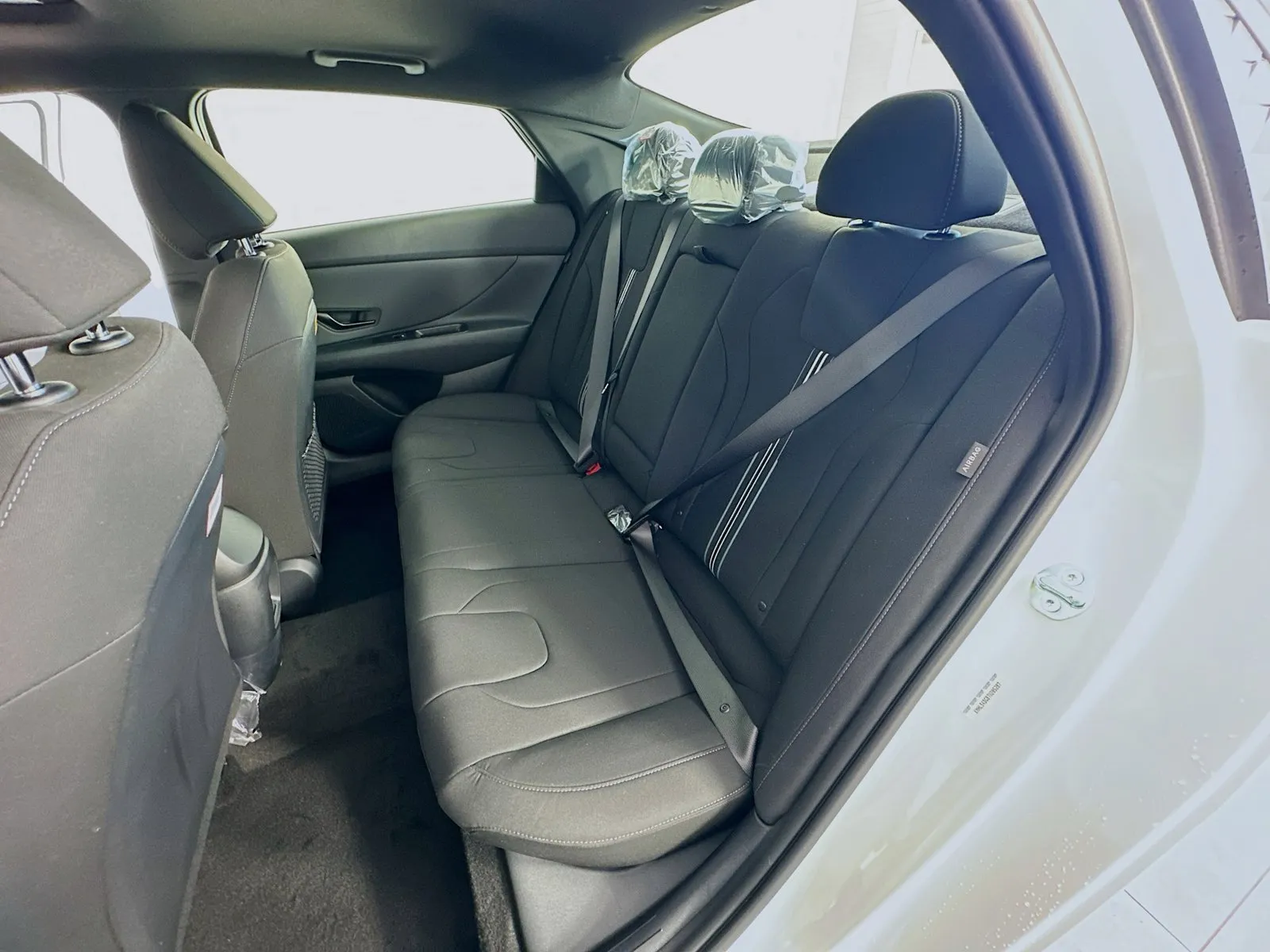 2026 Hyundai Elantra SEL - Photo 31