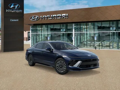 Photos of 2027 Hyundai Sonata Hybrid Limited for sale in Wentzville, MO at Clement Hyundai
