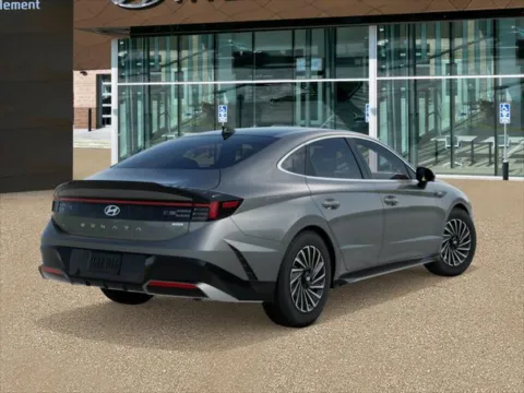 More photos of 2027 Hyundai Sonata Hybrid Limited at Clement Hyundai, MO