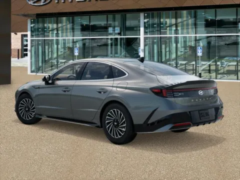 More photos of 2027 Hyundai Sonata Hybrid Limited at Clement Hyundai, MO