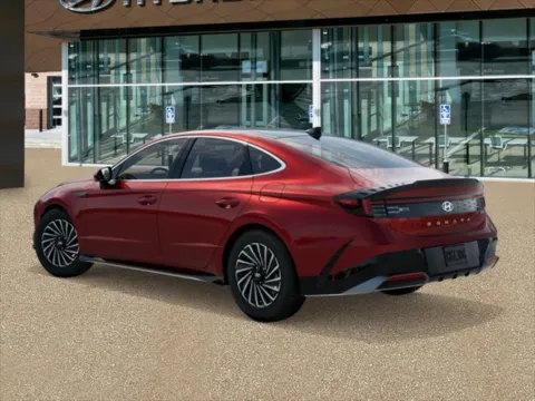 More photos of 2027 Hyundai Sonata Hybrid Limited at Clement Hyundai, MO