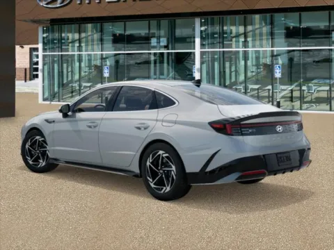 More photos of 2027 Hyundai Sonata SEL Sport at Clement Hyundai, MO