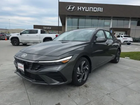 Gray 2024 Hyundai Elantra SEL for sale in Wentzville, MO