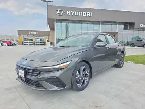 Gray 2024 Hyundai Elantra SEL for sale in Wentzville, MO