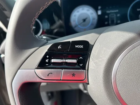 More photos of 2024 Hyundai Elantra SEL at Clement Hyundai, MO