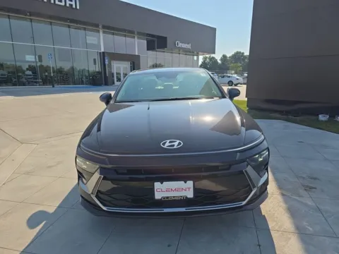 Photos of 2024 Hyundai Sonata SEL for sale in Wentzville, MO at Clement Hyundai