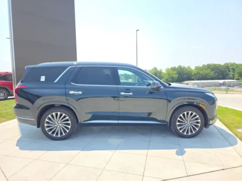Another view of 2025 Hyundai Palisade Calligraphy for sale in Wentzville, MO at Clement Hyundai