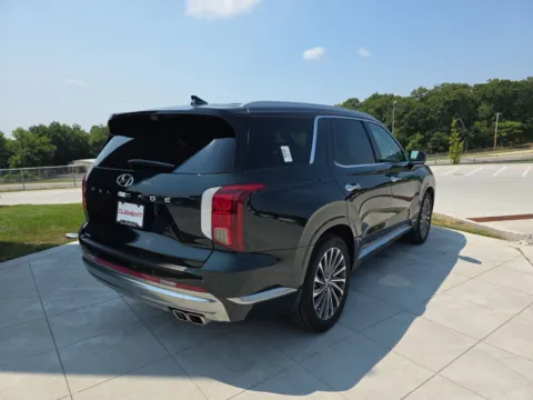 More photos of 2025 Hyundai Palisade Calligraphy at Clement Hyundai, MO