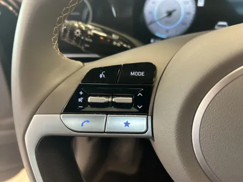 Another view of 2024 Hyundai Elantra SEL for sale in Wentzville, MO at Clement Hyundai