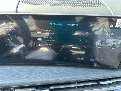 More photos of 2025 Hyundai Santa Fe Hybrid Limited at Clement Hyundai, MO
