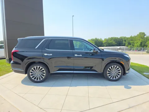 More photos of 2025 Hyundai Palisade Calligraphy at Clement Hyundai, MO