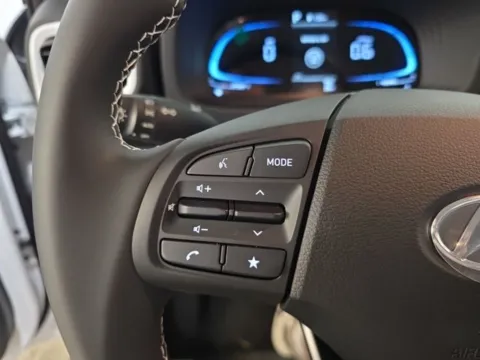 Photos of 2025 Hyundai Venue Limited for sale in Wentzville, MO at Clement Hyundai