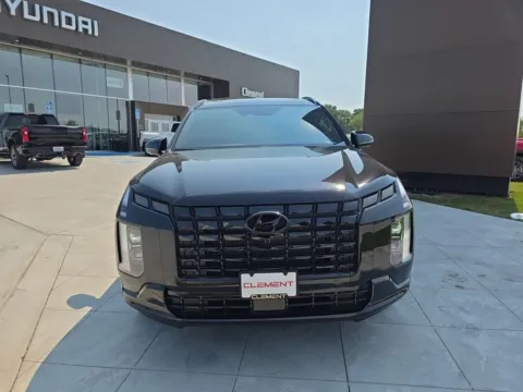 Photos of 2025 Hyundai Palisade Calligraphy Night Edition for sale in Wentzville, MO at Clement Hyundai