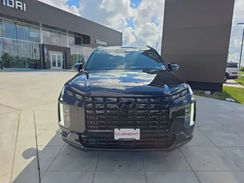 Photos of 2025 Hyundai Palisade Calligraphy Night Edition for sale in Wentzville, MO at Clement Hyundai