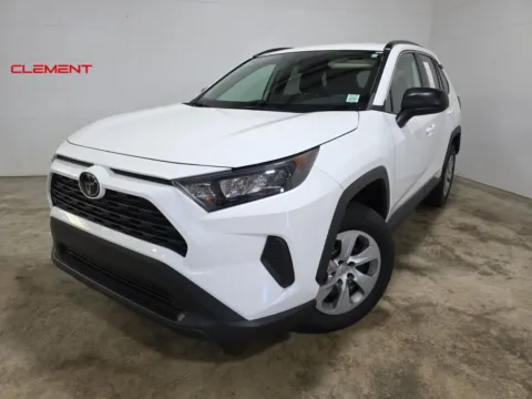 Green 2021 Toyota RAV4 LE for sale in Wentzville, MO
