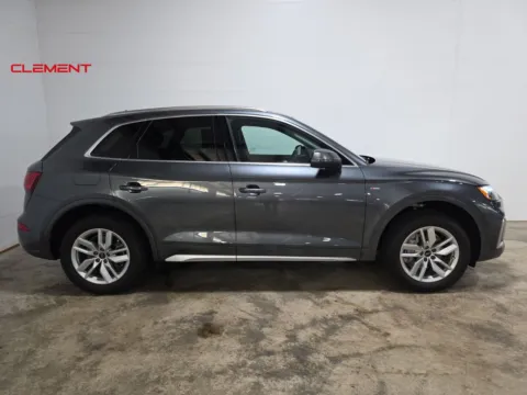 More photos of 2022 Audi Q5 45 S line Premium at Clement Hyundai, MO
