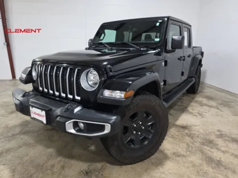 Black 2021 Jeep Gladiator Overland for sale in Wentzville, MO
