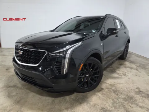 Black 2022 Cadillac XT4 Sport for sale in Wentzville, MO