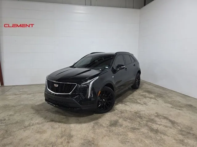 Black 2022 Cadillac XT4 Sport for sale in Wentzville, MO