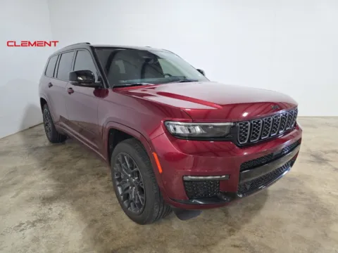 Another view of 2024 Jeep Grand Cherokee L Summit for sale in Wentzville, MO at Clement Hyundai