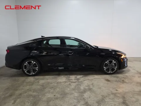 More photos of 2022 Kia K5 EX at Clement Hyundai, MO