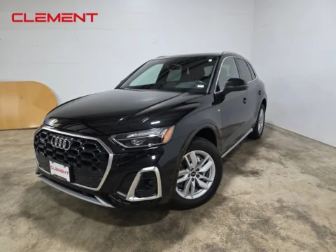 Black 2022 Audi Q5 45 S line Premium for sale in Wentzville, MO