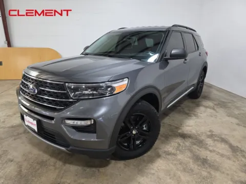Gray 2022 Ford Explorer XLT for sale in Wentzville, MO