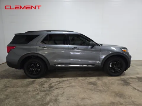 More photos of 2022 Ford Explorer XLT at Clement Hyundai, MO