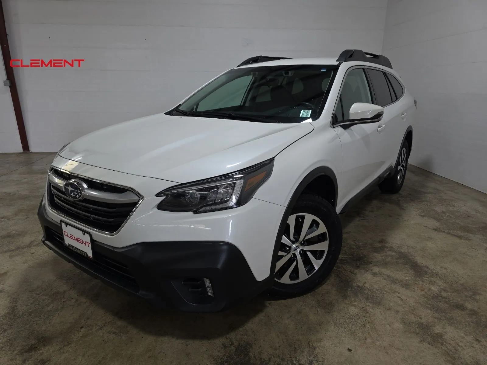 White 2022 Subaru Outback Premium for sale in Wentzville, MO