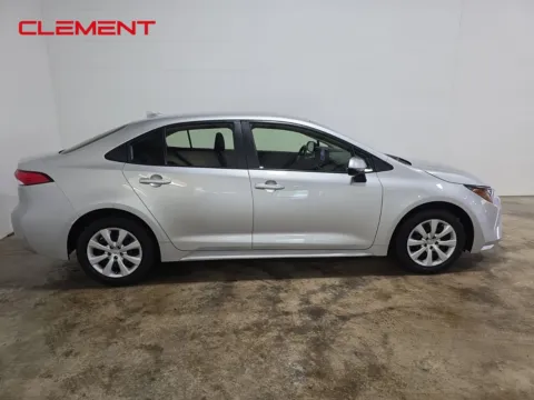 More photos of 2023 Toyota Corolla LE at Clement Hyundai, MO