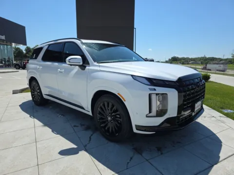 Another view of 2025 Hyundai Palisade Calligraphy Night Edition for sale in Wentzville, MO at Clement Hyundai