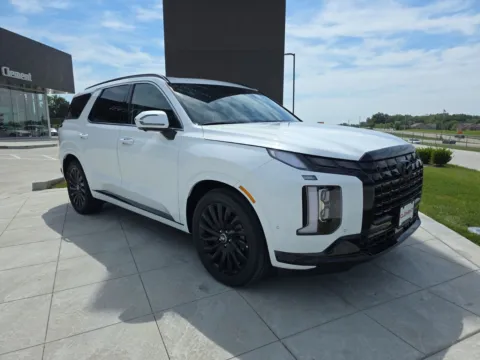 Another view of 2025 Hyundai Palisade Calligraphy Night Edition for sale in Wentzville, MO at Clement Hyundai
