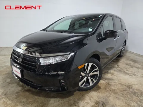 Black 2022 Honda Odyssey Touring for sale in Wentzville, MO