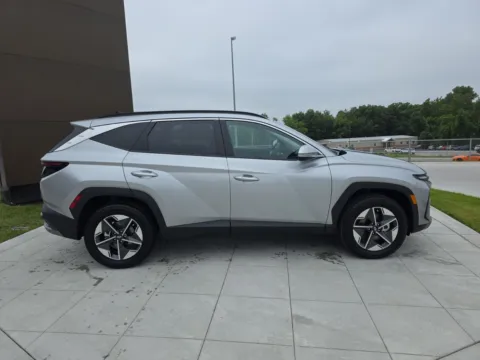 More photos of 2025 Hyundai Tucson SEL Convenience at Clement Hyundai, MO