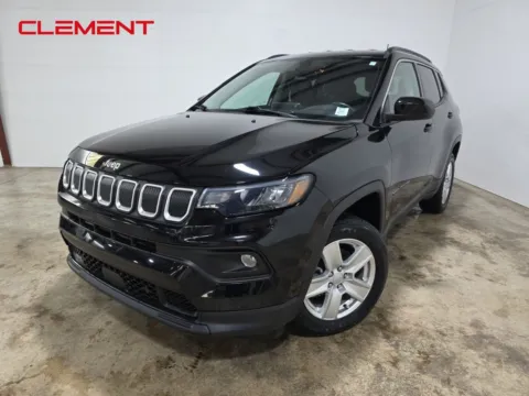 Black 2022 Jeep Compass Latitude for sale in Wentzville, MO