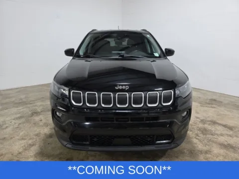 Photos of 2022 Jeep Compass Latitude for sale in Wentzville, MO at Clement Hyundai