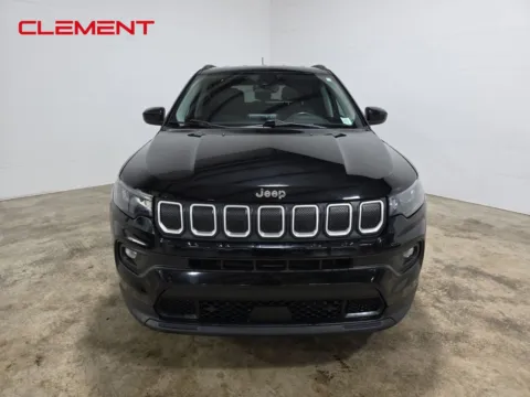 Photos of 2022 Jeep Compass Latitude for sale in Wentzville, MO at Clement Hyundai