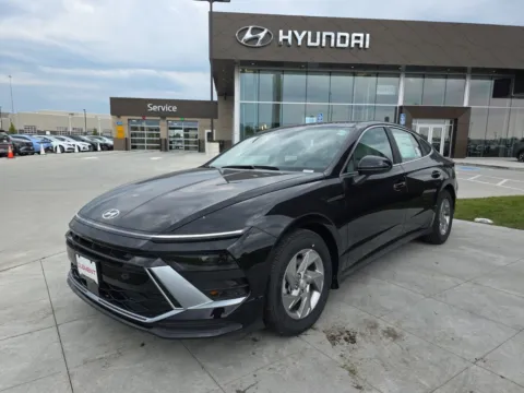 Black 2025 Hyundai Sonata SE for sale in Wentzville, MO